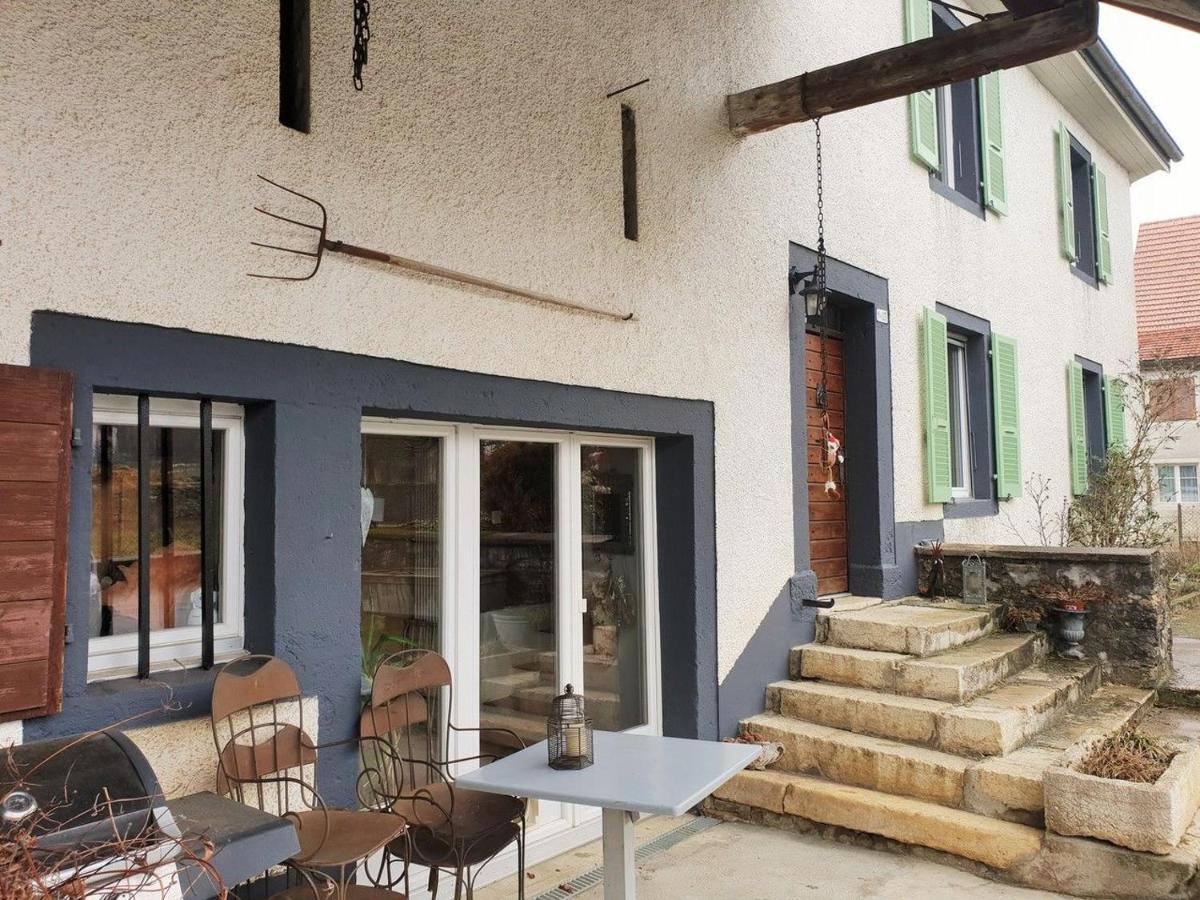 Courgenay Au Petit Bonheur B&B 외부 사진